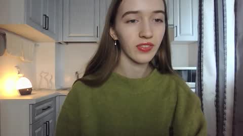  LESLIE   online show from 09.28.25