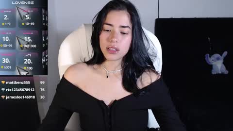 leslie  online show from 02.23.25