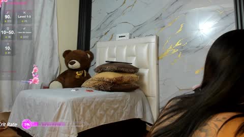 I am here from Monday to Friday from 730 am to 130 pm Colombia time and saturday from 500 am to 1000 am .... Soon Blue page online show from 02.07.25