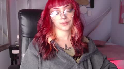 Less  online show from 01.12.25