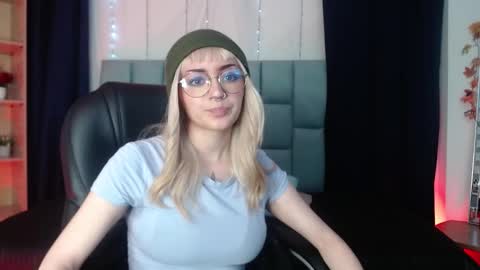 Less  online show from 03.09.25