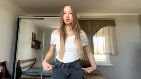 Leslie online show from 04.16.26