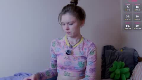 Lessy online show from 07.10.26