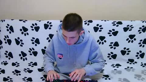 lester_broo online show from 04.19.26