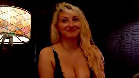 Snapshot of leticiareys chatting on 01.09.26 leticiareys online show from 01.09.26