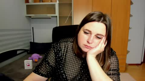 Naomi online show from 04.28.26