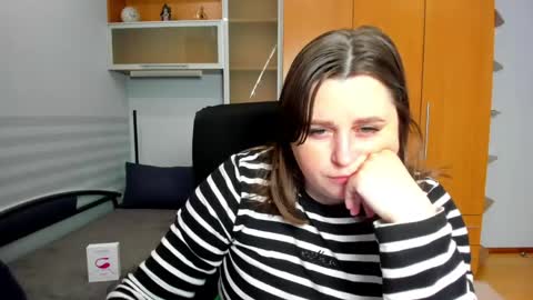 Naomi online show from 05.04.26