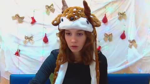 Snapshot of letty_curly chatting on 12.29.24 letty_curly online show from 12.29.24