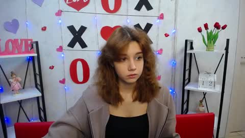 Snapshot of letty_curly chatting on 02.12.25 letty_curly online show from 02.12.25