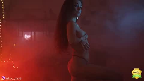 Letty Moa         - IG direct letty moa online show from 02.21.25