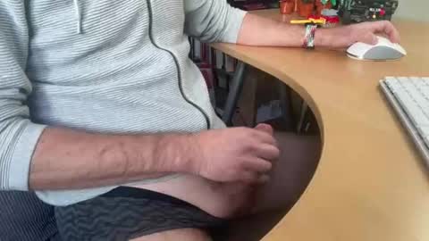 leukurrt online show from 11.17.25