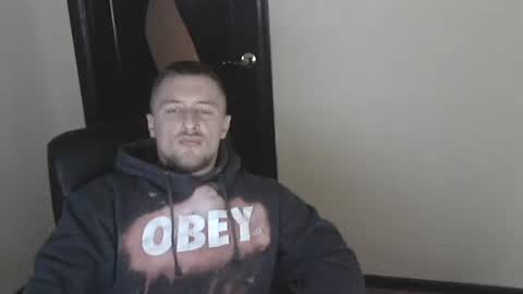 Snapshot of lev1ngston chatting on 12.29.24 lev1ngston online show from 12.29.24