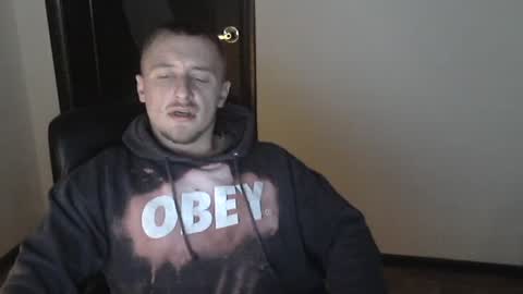 Snapshot of lev1ngston chatting on 01.13.25 lev1ngston online show from 01.13.25