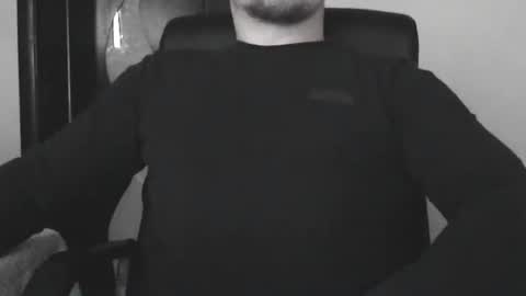 Snapshot of lev1ngston chatting on 10.05.25 lev1ngston online show from 10.05.25