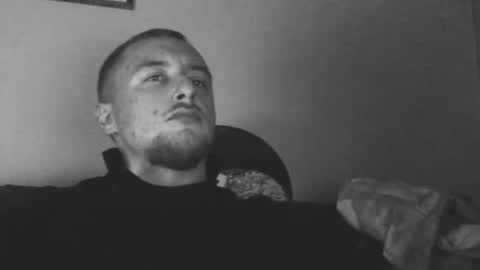 Snapshot of lev1ngston chatting on 11.12.25 lev1ngston online show from 11.12.25