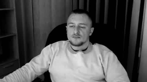 Snapshot of lev1ngston chatting on 01.06.26 lev1ngston online show from 01.06.26