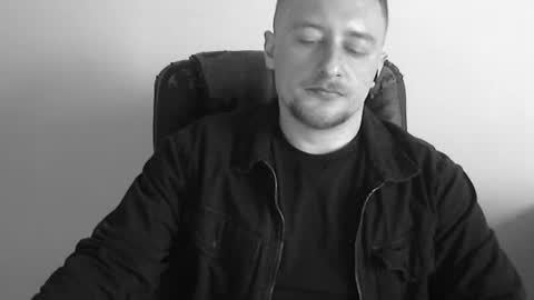 Snapshot of lev1ngston chatting on 04.06.26 lev1ngston online show from 04.06.26
