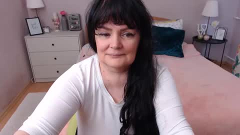 Snapshot of leveme2night chatting on 05.11.26 Mary online show from 05.11.26