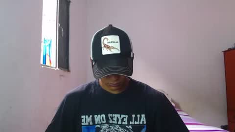 Snapshot of lewis_ly chatting on 06.15.26 i am lewis ly EDUARDO MEMDOZA15 online show from 06.15.26