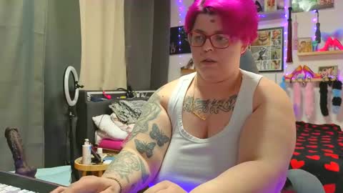 Snapshot of lexi2810 chatting on 02.25.25 Lexi und Lex online show from 02.25.25