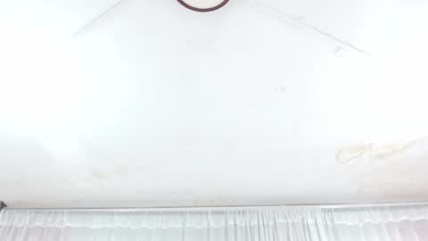 Gabrielle online show from 02.03.25