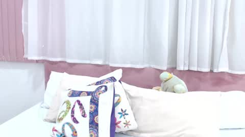 Gabrielle online show from 02.15.25