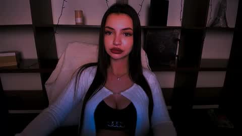 Alexia online show from 12.15.24