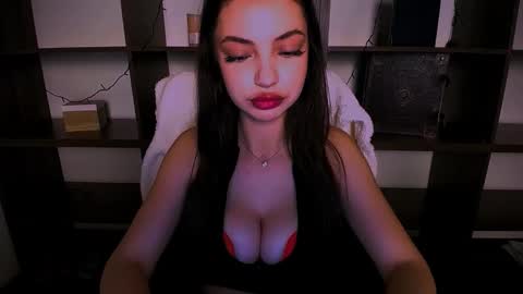 Alexia online show from 12.27.24