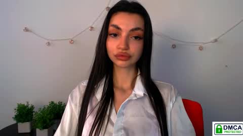 Alexia online show from 04.05.26
