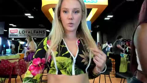 Lexi online show from 06.26.26