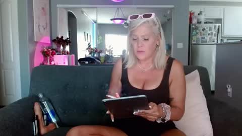 Snapshot of lexi_shocker chatting on 08.03.26 Lexi online show from 08.03.26