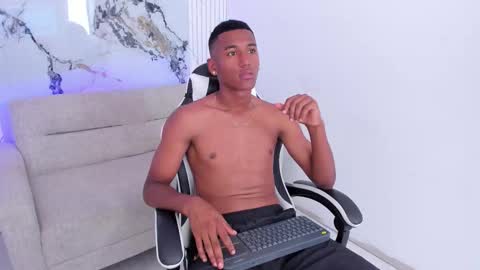 Lexi  Derek online show from 09.25.25