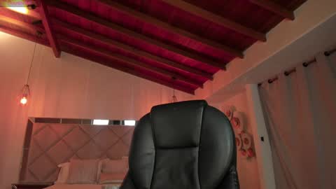 Lexie  online show from 01.28.25