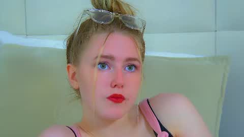 Lexi online show from 06.25.26