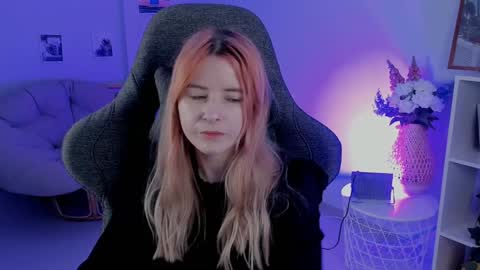 Lexi Wenford NO NUDE GODDESS online show from 12.12.24