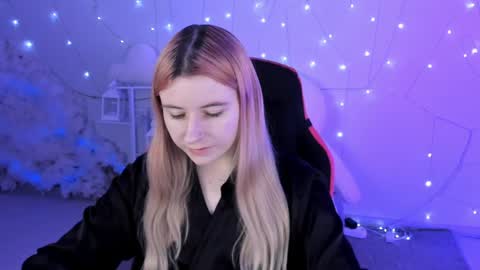 Lexi Wenford NO NUDE GODDESS online show from 12.17.24