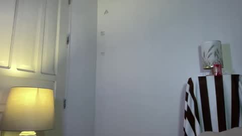 Snapshot of lexxy_lure chatting on 12.15.24 lexxy online show from 12.15.24