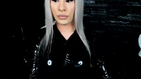 Snapshot of lexxymiss chatting on 12.16.24 eva lexy you may call me Miss online show from 12.16.24