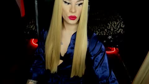 Snapshot of lexxymiss chatting on 10.14.25 eva lexy you may call me Miss online show from 10.14.25