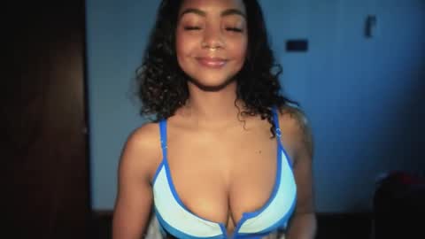 LEXY - Independent account online show from 03.04.26