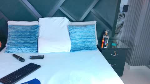 Snapshot of lexyrooss chatting on 12.04.25 Lexy online show from 12.04.25