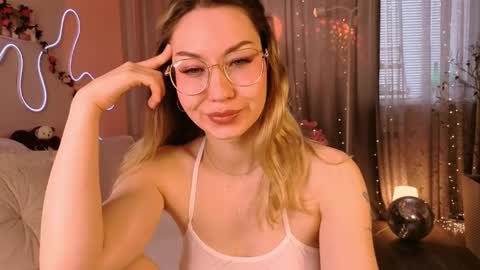 Lily online show from 04.10.26