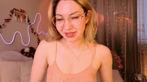 Lily online show from 04.11.26