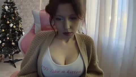 Snapshot of leyanaya chatting on 01.14.25 LeyaNaya online show from 01.14.25