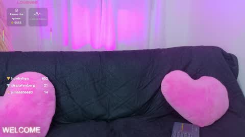 Snapshot of leydystone chatting on 09.10.25 Leydy Stone online show from 09.10.25