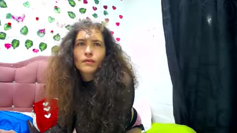 Snapshot of leyla_horny_bg chatting on 12.27.24 leyla_horny_bg online show from 12.27.24