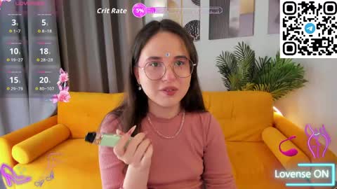 Snapshot of leylamirage chatting on 05.13.26 leylamirage online show from 05.13.26