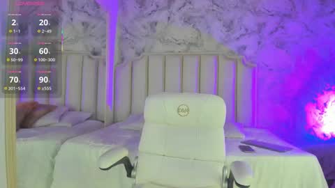 Leyla online show from 04.30.26