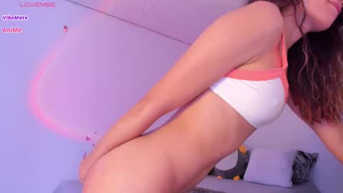 Snapshot of leyre_lerr chatting on 02.23.25 Jessica online show from 02.23.25