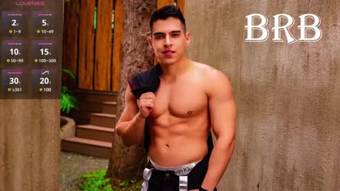 Snapshot of leyton_flexx chatting on 12.27.24 L E Y T O N online show from 12.27.24